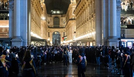 İtalya'da Milano-Cortina Kış Olimpiyatları öncesinde "ICE"ın varlığı protesto edildi