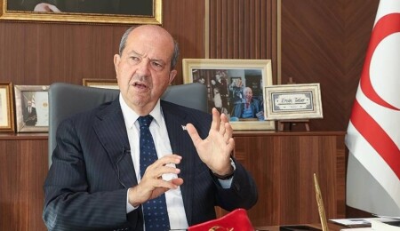 Cumhurbaşkanı Ersin Tatar'dan Afzal Khan'ın istifaya zorlanmasına sert tepki: Demokrasiye vurulmuş kara bir leke!