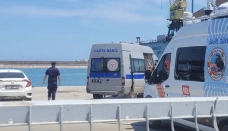 Karadeniz'de Türk bayraklı balıkçı teknesine saldırı: 1 ölü, 4 yaralı