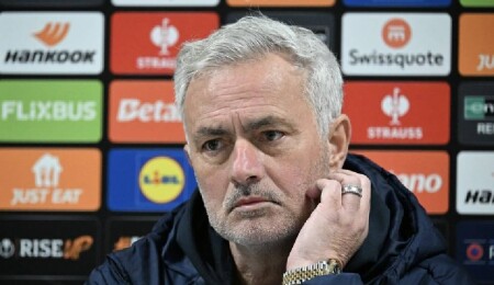 Fenerbahçe Part Ways With Jose Mourinho