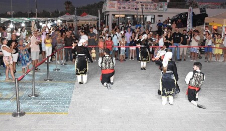 Karaoğlanoğlu Spor Oyunları ve Deniz Şenliği devam ediyor
