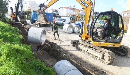 Gönyeli-Alayköy Belediyesi, su baskınları sonrası altyapı çalışmalarını hızlandırdı
