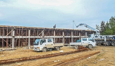 Alayköy Spor Tesisi’nde tribün çalışmaları hızla ilerliyor