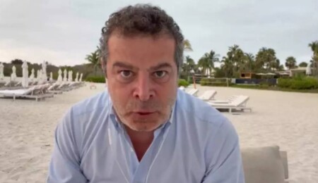 Cüneyt Özdemir Meksika'da mahsur kaldı: Yollar kapalı araçlar ateşe verildi