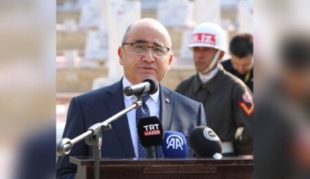 “15 Temmuz Demokrasi ve Milli Birlik Günü” anma etkinlikleri kapsamında Boğaz Şehitliği’nde tören düzenlendi