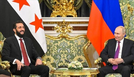 Rusya Devlet Başkanı Putin ve Suriye Cumhurbaşkanı Şara Moskova'da görüştü