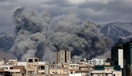 İran'ın misillemesinin ardından başta Tel Aviv olmak üzere İsrail'in birçok kentinde sirenler çaldı