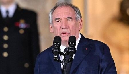 French Government on Brink as PM Faces Confidence Vote