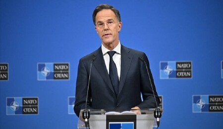 NATO Genel Sekreteri Rutte, ABD Başkanı Trump'la Grönland ve Arktik güvenliğini görüştü