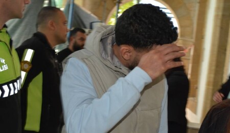 Yaklaşık 70 gram uyuşturucu maddeyle yakalanmakla itham edilen zanlı 8 gün tutuklu