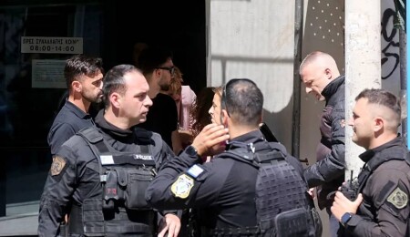 Atina’da silahlı saldırı: Sosyal güvenlik ofisi ve adliye hedef alındı