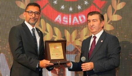 Latif Akça, ASİAD tarafından Onur Ödülü’ne layık görüldü