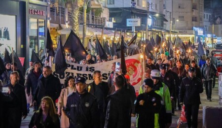 Kamuda yetkili beş sendikadan “Yolsuzluğa, Yoksulluğa ve Yok Oluşa Hayır” sloganıyla yürüyüş