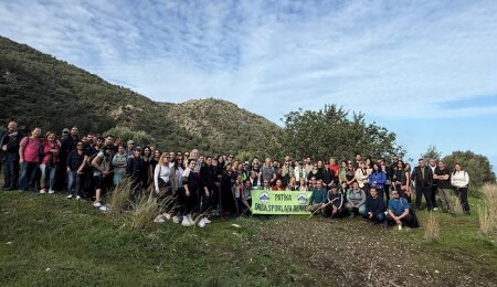 Patika Doğa Sporları Derneği ile Bağımsız Gençlik Derneği, “Orman Katliamına Son” temasıyla yürüyüş düzenledi