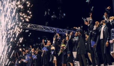 Bahçeşehir Kıbrıs Üniversitesi 2024-2025 mezunlarını coşkulu bir törenle uğurladı