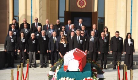 Hayatını kaybeden Kenan Atakol için Cumhuriyet Meclisi’nde tören düzenlendi