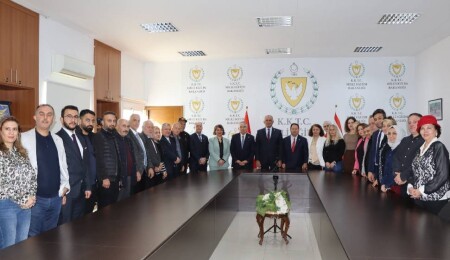 Nazım Çavuşoğlu, Türkiye- Kıbrıs Türk Cumhuriyeti İş Birliği Cemiyeti’ni kabul etti