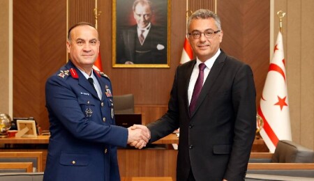 Cumhurbaşkanı Tufan Erhürman, Rafet Dalkıran'ı kabul etti