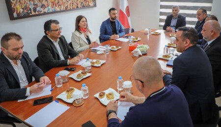 CTP, İş İnsanları Derneği’ni kabul etti: Üretim ve istihdam odaklı politikaları hayata geçireceğiz