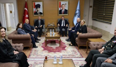 Cumhuriyet Meclisi Başkanı Ziya Öztürkler Trabzon'da