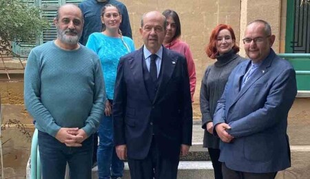 Cumhurbaşkanı Tatar, Yayın Yüksek Kurulu'nu ziyaret etti