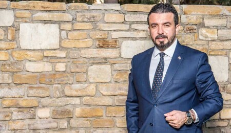 Bertan Zaroğlu: Cumhurbaşkanı'nı arkasından hançerleyenlere ne denir?