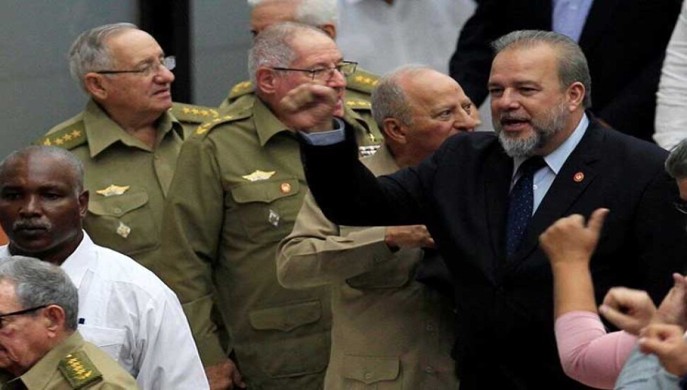 Küba Devlet Başkanı, Washington'dan gelen baskıya rağmen istifa etmeyeceğini vurguladı