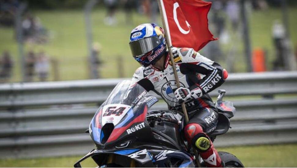 Toprak Razgatlıoğlu, Dünya Superbike Şampiyonası'nda en çok yarış kazanan ikinci isim oldu