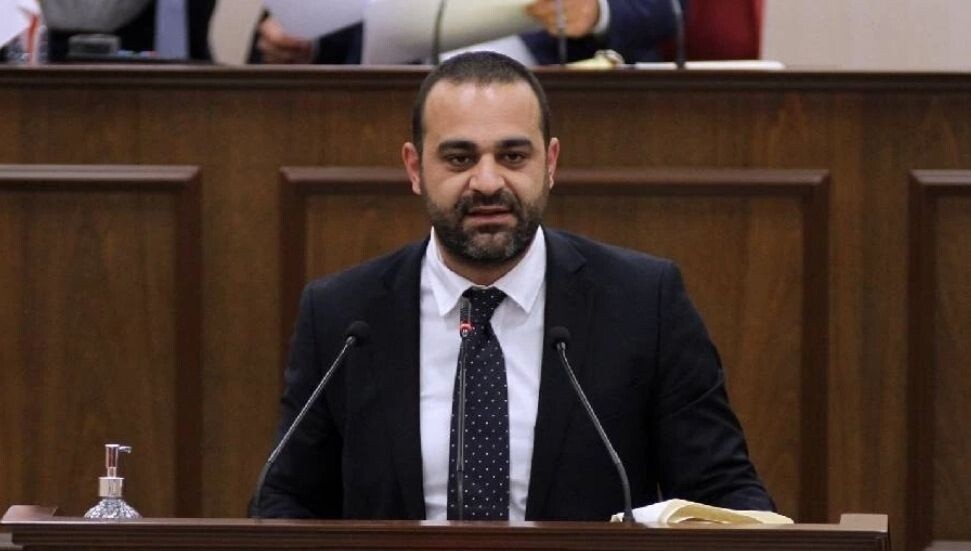 Ongun Talat'tan hükümete: Çalışmıyorsunuz