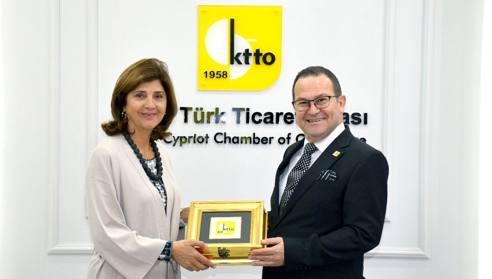 Holguin, Ticaret Odasını ziyaret etti