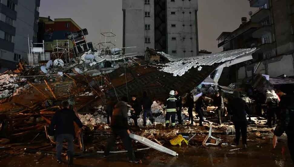 Azerbaycan, Türkiye'ye 370 kişilik arama kurtarma ekibi gönderecek