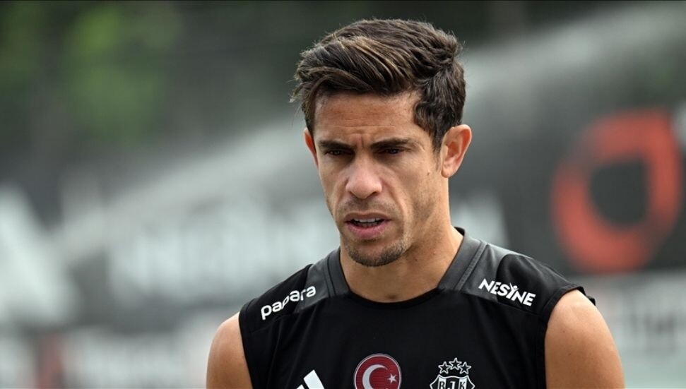 Beşiktaş'la yollarını ayıran Paulista, Corinthians'la anlaştı