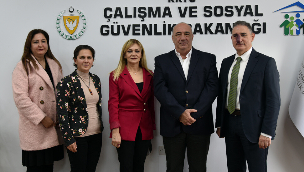 Kooperatif Merkez Bankası'ndan Lefkoşa Çocuk Yuvası'na bağış