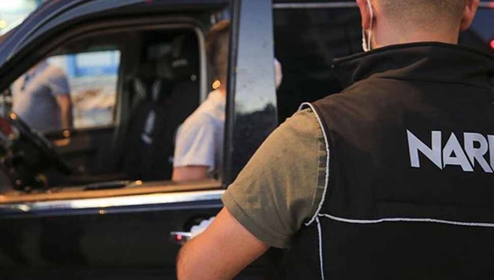 4 ilçede narkotik operasyonları: 5 kişi tutuklandı