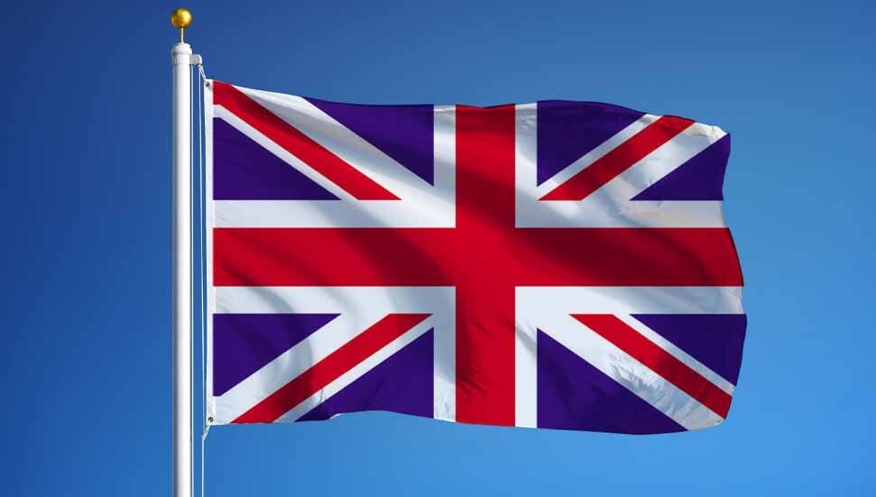 UK Population May Hit 72.5 Million by 2032 Led by Immigration