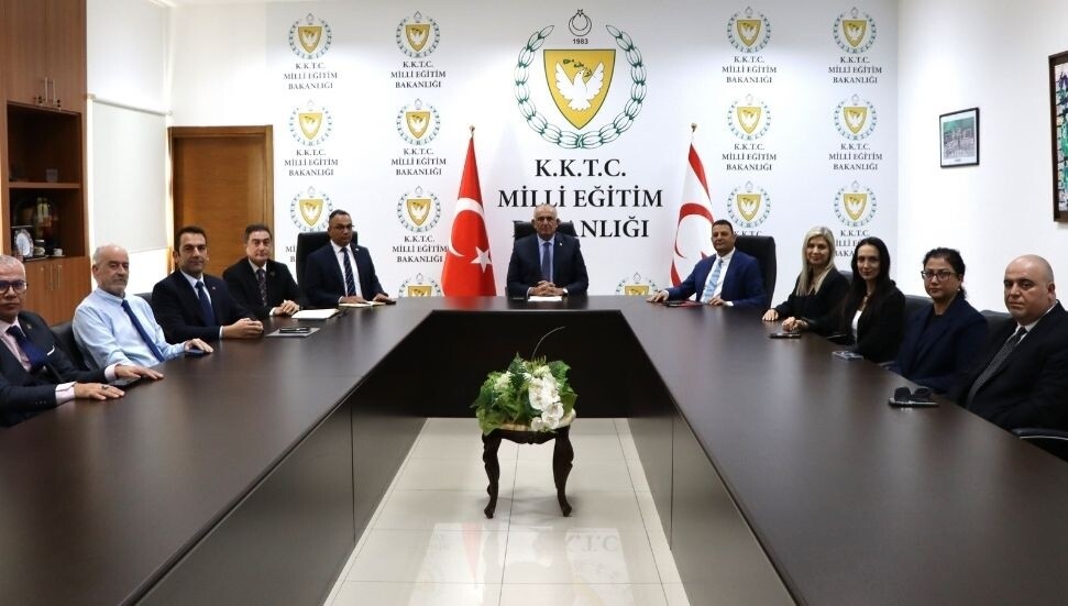 Çavuşoğlu, Üniversiteler Birliği'ni kabul etti: Yabancı öğrencileri ülkeye çekebilmek için çalışmamız gerekiyor