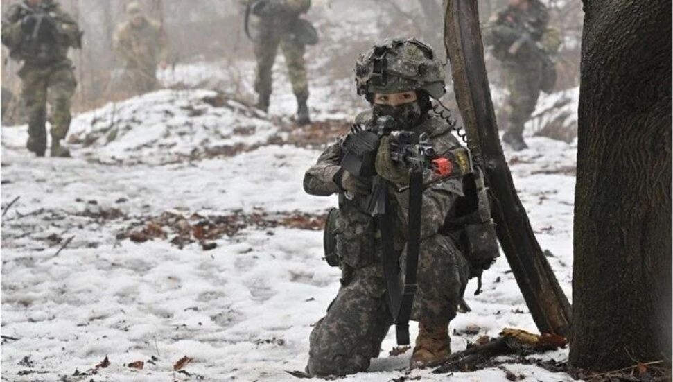 Güney Kore, Kuzey ile sınırdaki bazı askeri faaliyetleri durduracak