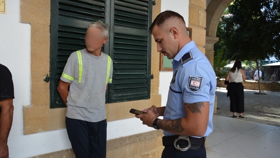 Ülkede 2 bin 253 gündür izinsiz ikamet ediyordu! Zanlı 3 gün tutuklu kalacak
