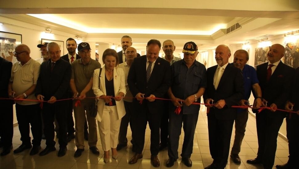 Öztürkler, "Cumhuriyet Sergisi"nin açılışını yaptı: Cumhuriyet değerlerini yaşatmak hepimizin görevi