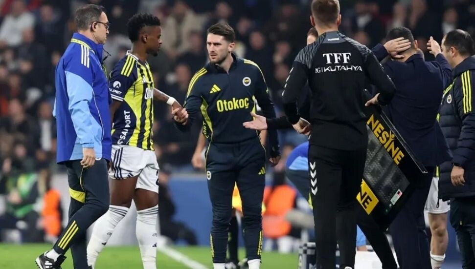 Fenerbahçe, Başakşehir'e takıldı: 1-1