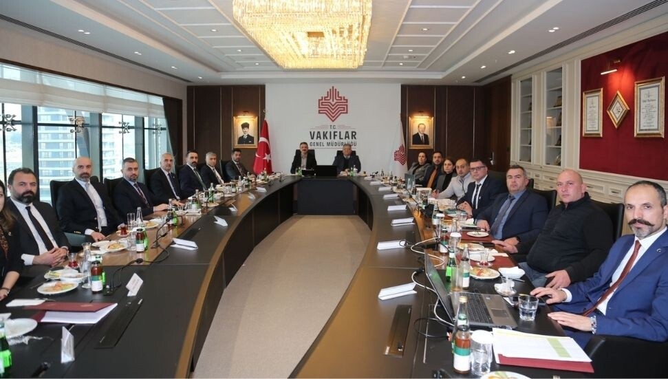 Vakıflar İdaresi heyeti, Türkiye Vakıflar Genel Müdürlüğü'nü ziyaret etti, iş birliği ele alındı