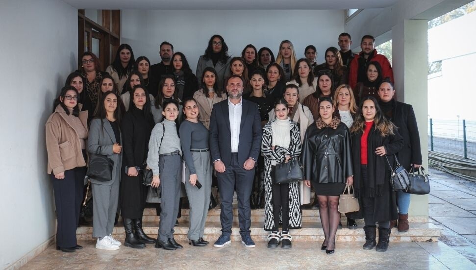 Zeki Çeler geçici öğretmenleri kabul etti: Yanlışın düzeltilmesi anayasaya uygun adil bir geçişle mümkün