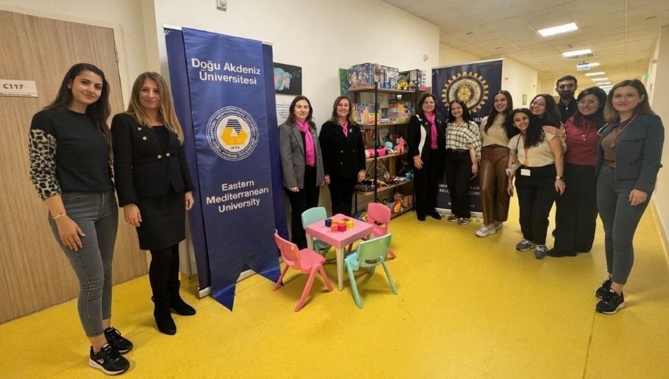 DAÜ ve Inner Wheel’den Lefkoşa Acil Durum Hastanesi’nde çocuklara oyun alanı