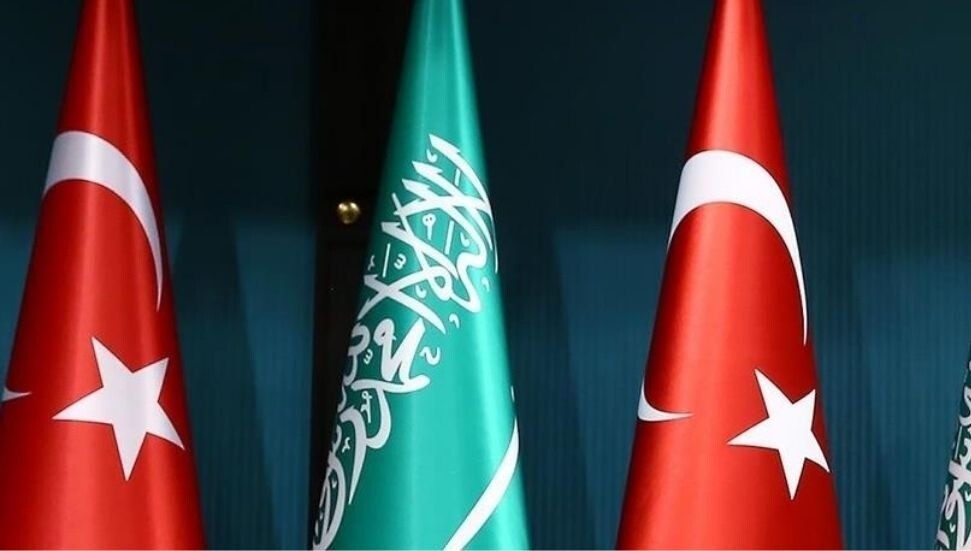 Türkiye ile Suudi ACWA arasında 2 bin megavatlık GES için imzalar atılıyor