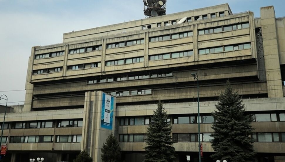Bosna Hersek Radyo ve Televizyonu mali kriz nedeniyle yayın durdurdu: Kapanma riski var