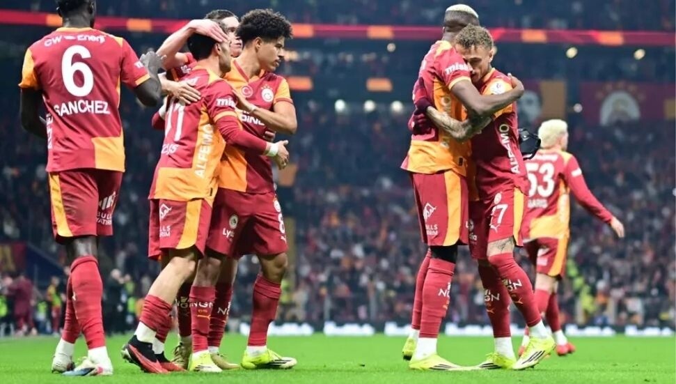 Galatasaray, Başakşehir karşısında 3-0 galip: Bitime 8 hafta kala puan farkı 7'ye çıktı