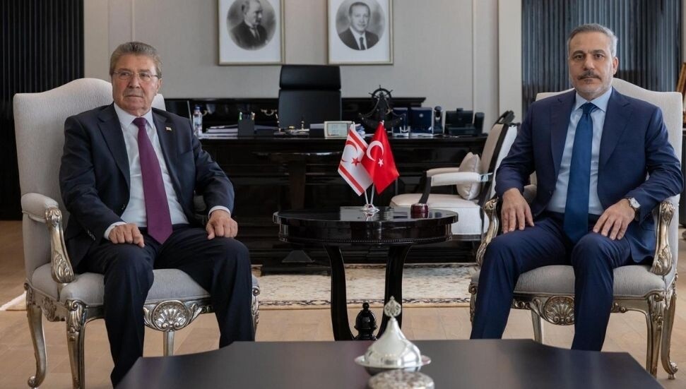 Ünal Üstel, Hakan Fidan ile görüştü: Türkiye ile tam uyum içinde yolumuza devam ediyoruz