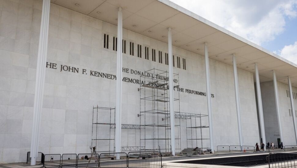 Mahkeme kararıyla Donald Trump’ın adı Kennedy Center’dan kaldırıldı