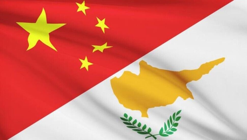 AKEL Genel Sekreteri Stefanu, Çin Başkan Yardımcısı ile görüştü: Ortak ilgi alanları ele alındı