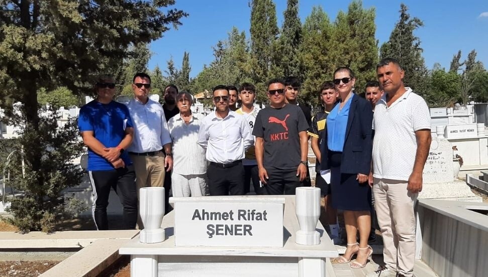 Güreş Federasyonu’nun kurucu başkanı Rifat Şener anıldı